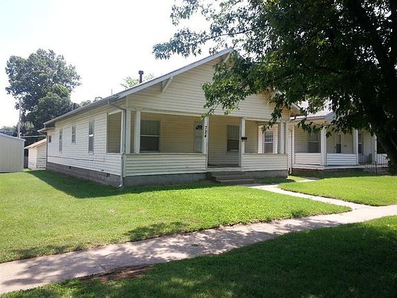 2nd image of 724 N 4th St