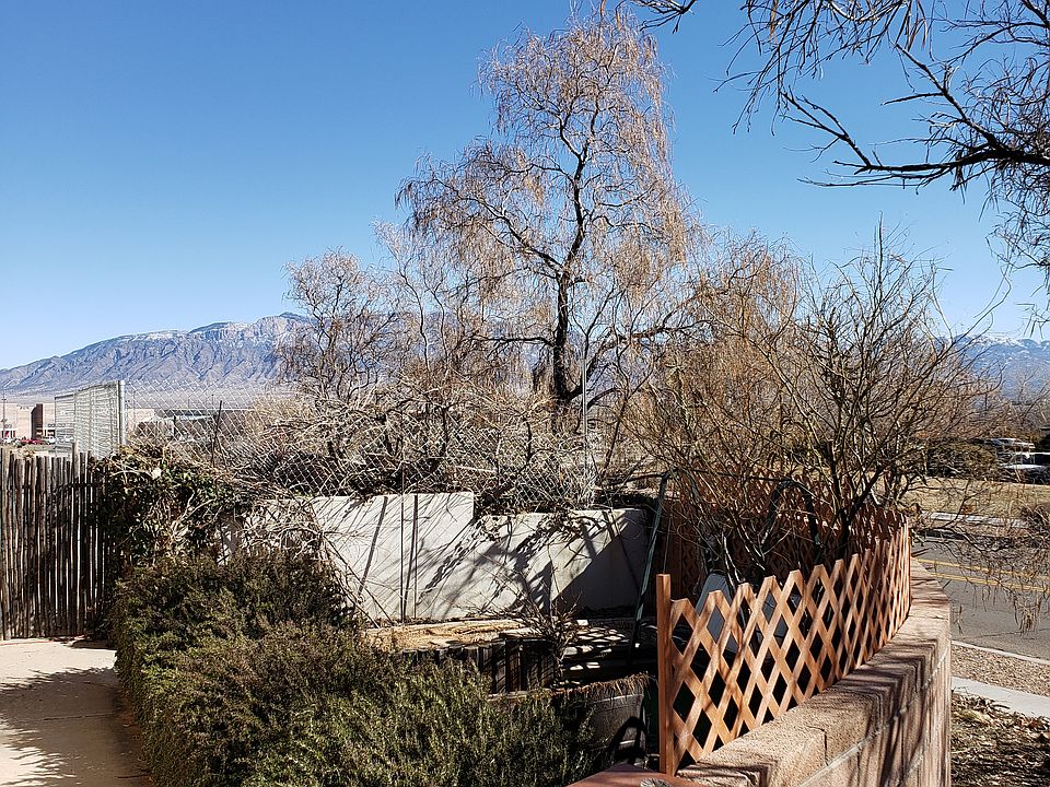 2nd image of 3801 Suntrail Rd NW