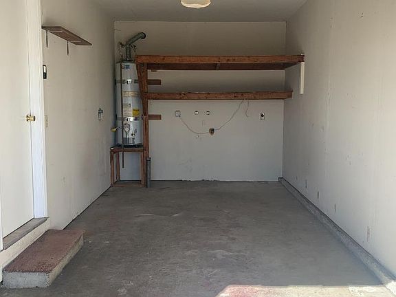 5th image of 2464 Karen Dr