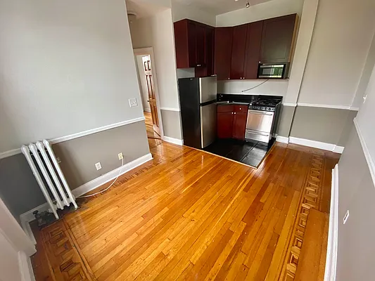 Rented by J PRESTON AND ASSOCIATES INC | media 17