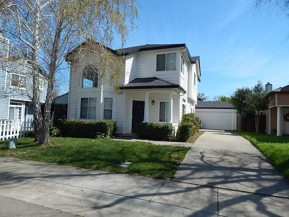 1200 Farragut Cir