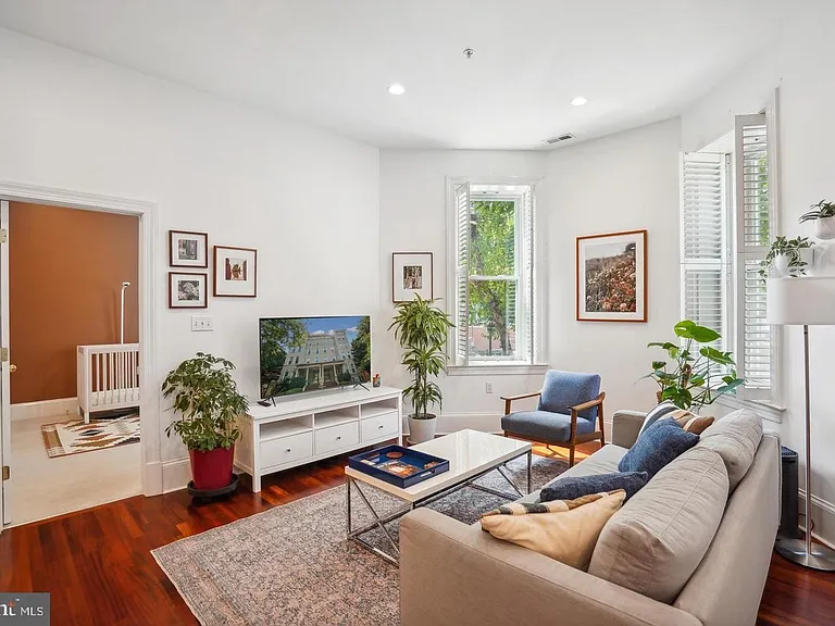 1324 Euclid St NW #103 — Photo 17