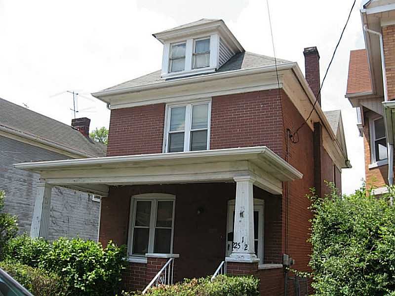 1st image of 225 1/2 N 2nd St
