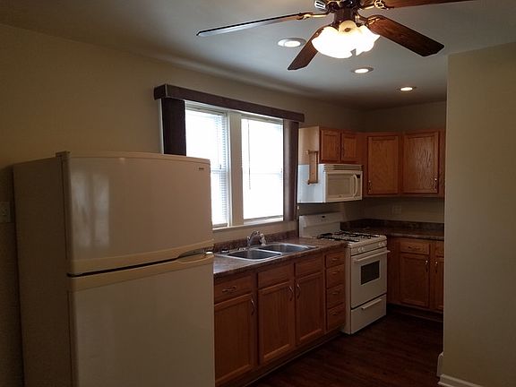 3rd image of 4107 Joliet Ave APT 3