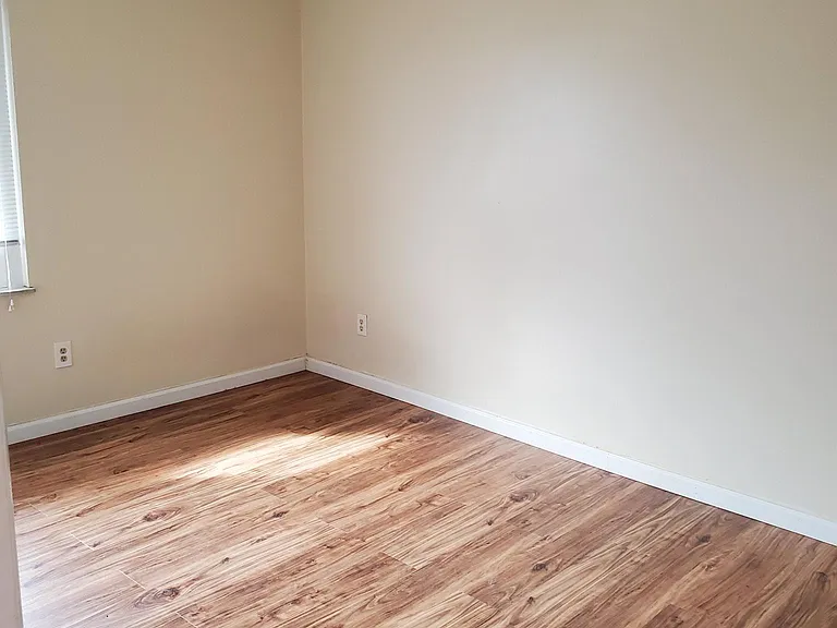 840 Spring Ave — Photo 13