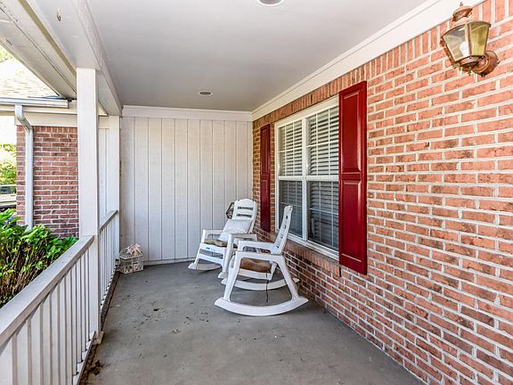 3rd image of 1973 Locarno Dr