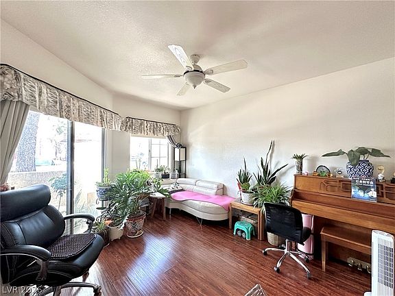 4th image of 7400 W Flamingo Rd APT 1094
