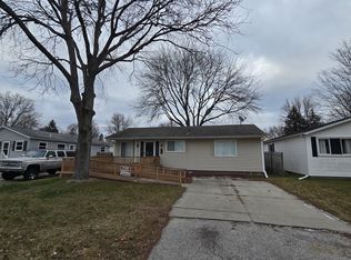 952 Liberty St, Algonac, MI