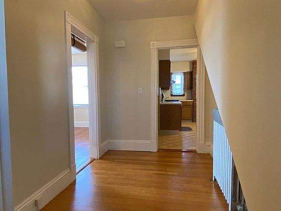 4th image of 140 Hollis Ave APT 1
