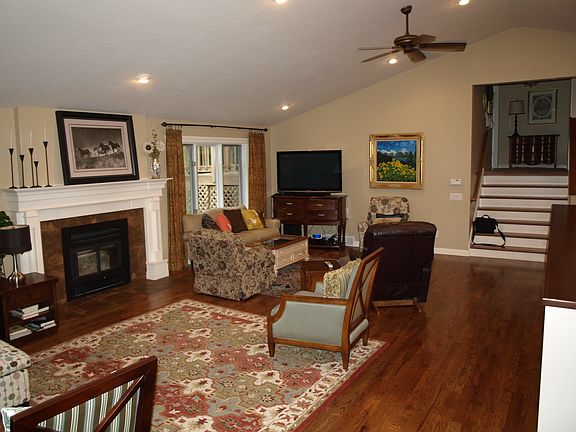 2nd image of 4549 Crooked Creek Ln