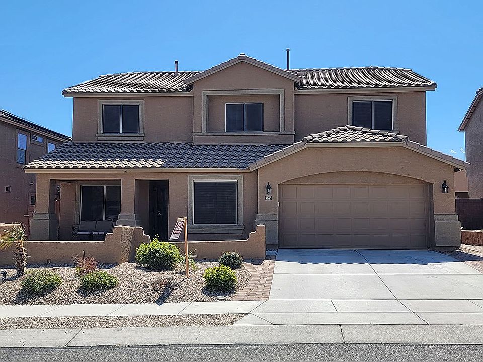 1st image of 639 W Tremolo Ln
