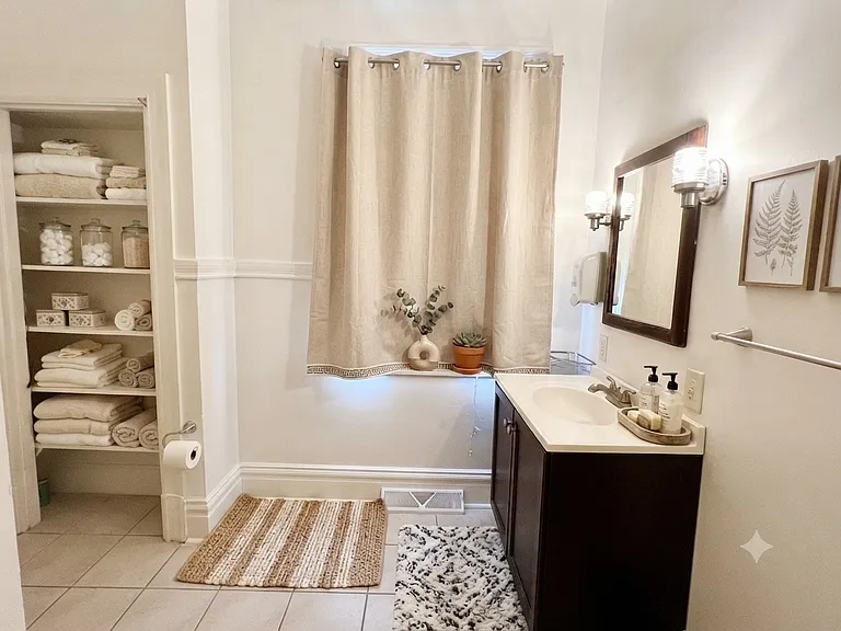 200 Princeton Ave #2 — Photo 8