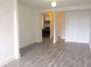 13236 Maple Ave, Flushing, NY 11355