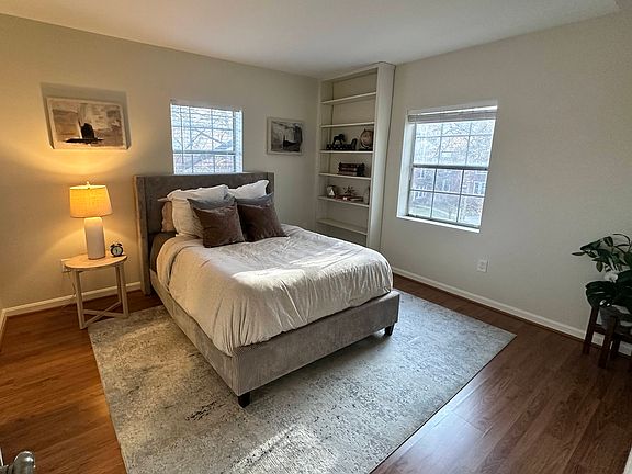 3rd image of 1723 N Troy St #8