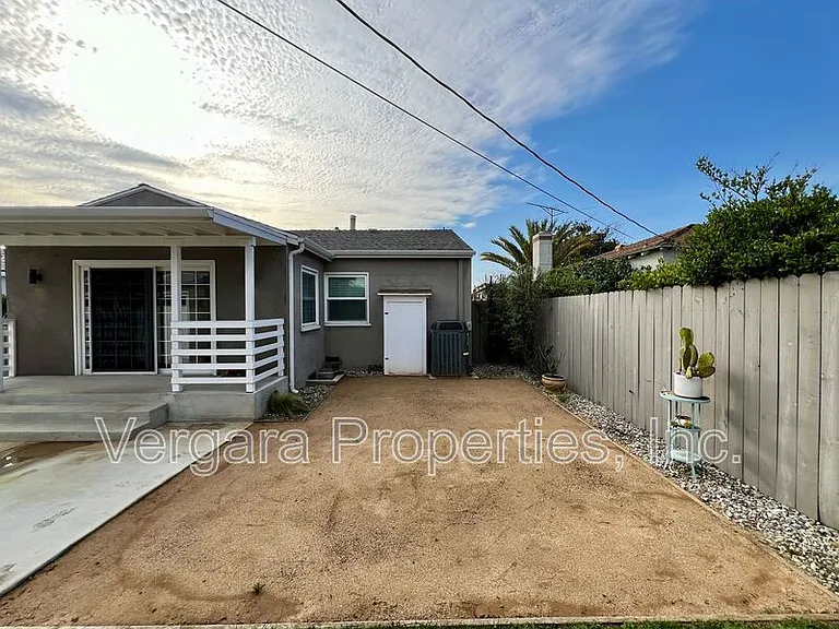 6531 W 85th St — Photo 33