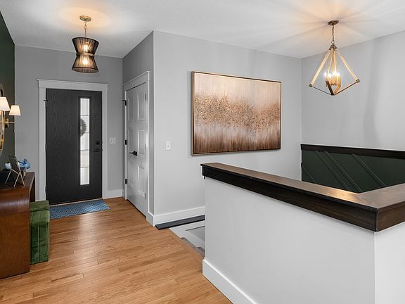 5th image of 7035 Alvie Ln