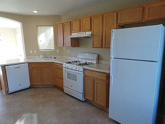 5th image of 5015 Pine Mountain Ave