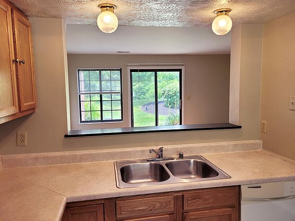 5th image of 6578 Summerfield Dr
