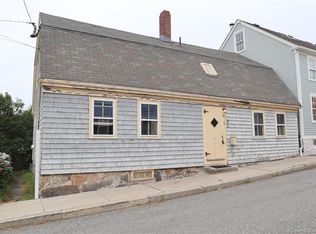 19 School St, Stonington, CT 06378