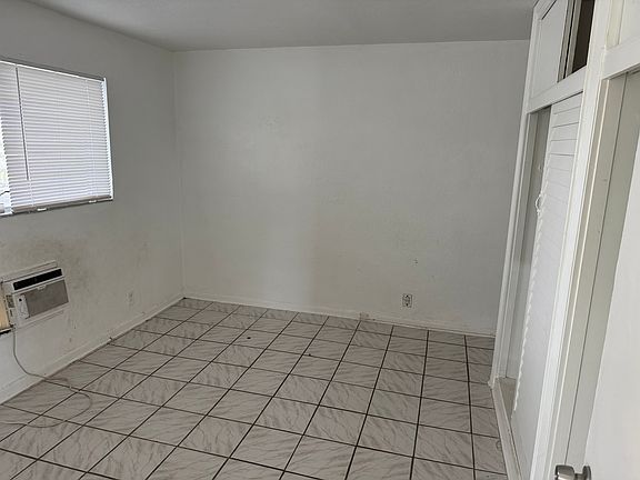 2nd image of 1251 W River Dr APT 5