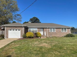 108 Ginger Ct, Chesapeake, VA 23320