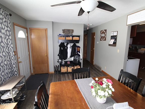 4th image of 1311 Harmony Ln