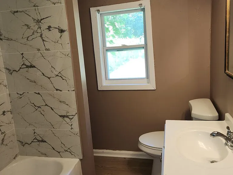 254 Lexington Ave — Photo 11