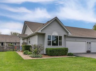 816 Centennial Dr, Hampshire, IL 60140