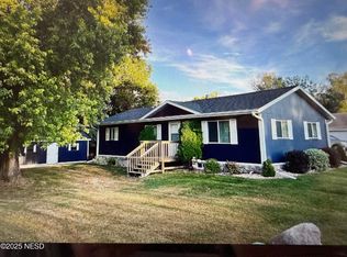 856 Colgate St, Big Stone City, SD 57216