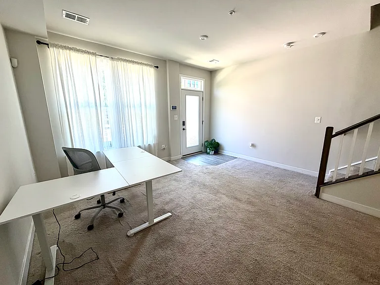 2807 Lewis Ave — Photo 34