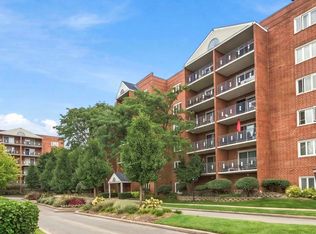 6530 W Irving Park Rd APT 501, Chicago, IL 60634