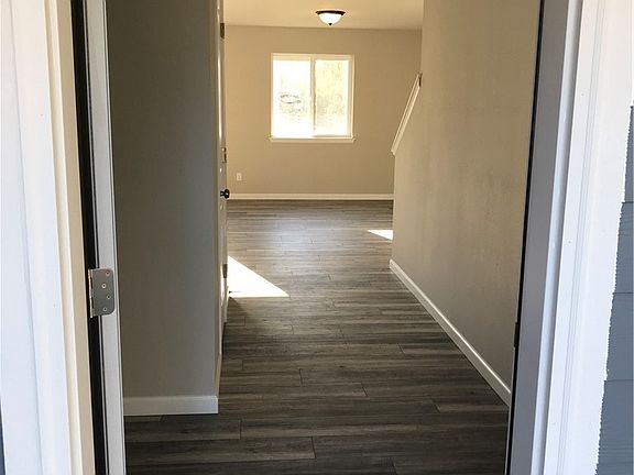 2nd image of 31806 72nd Ave S