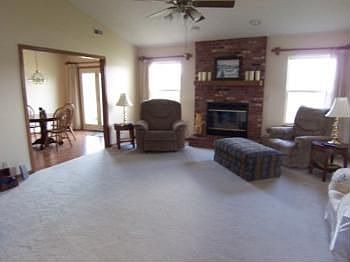 3rd image of 5024 Chimneylake Dr