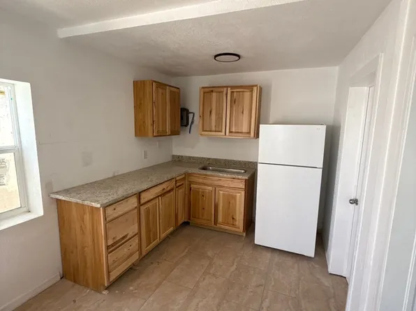 310 S Park St #5, El Paso, TX 79901
