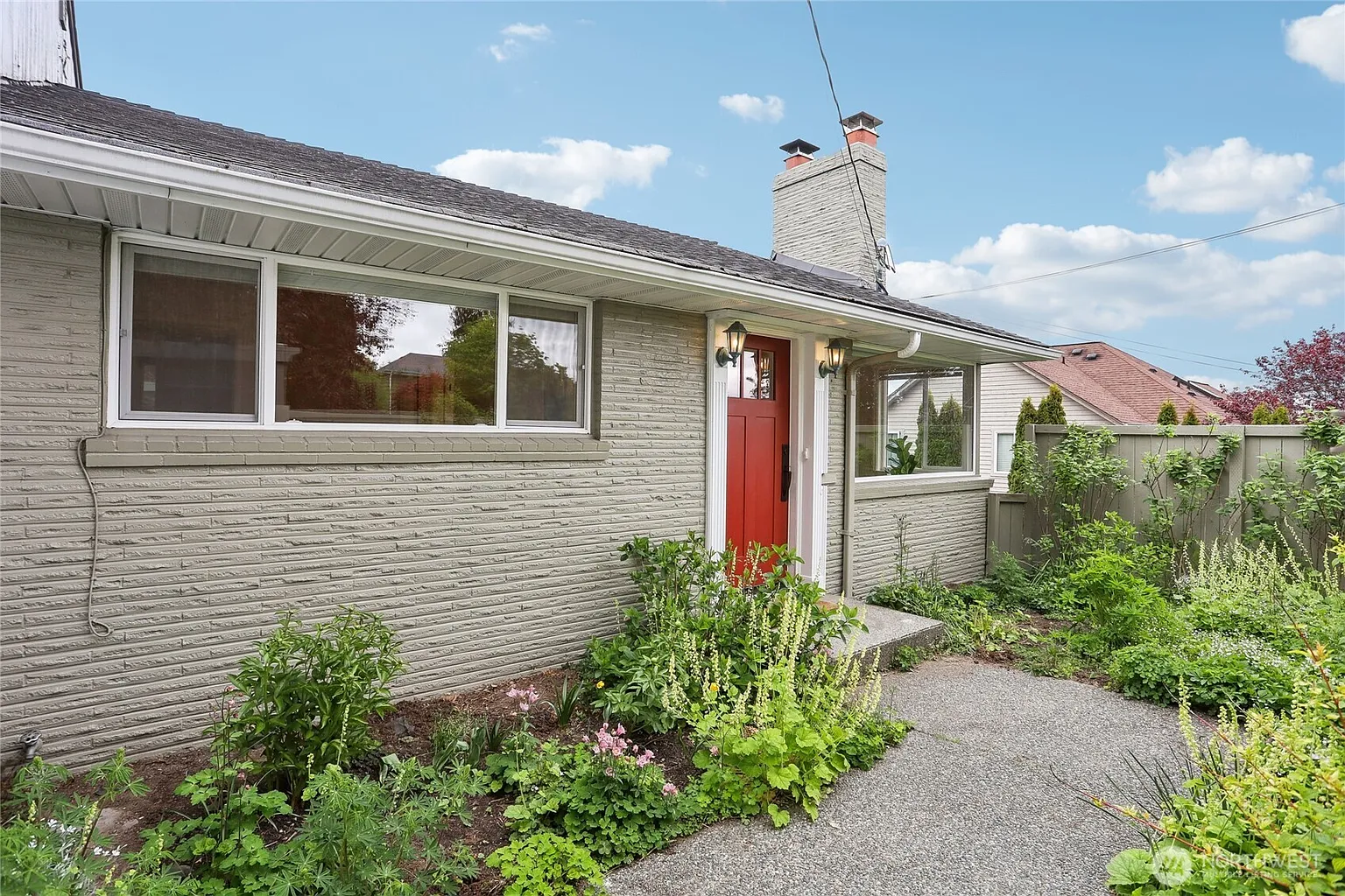 2316 W Dravus Street photo 1