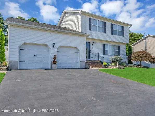40 Netty Street, Howell, NJ 07731