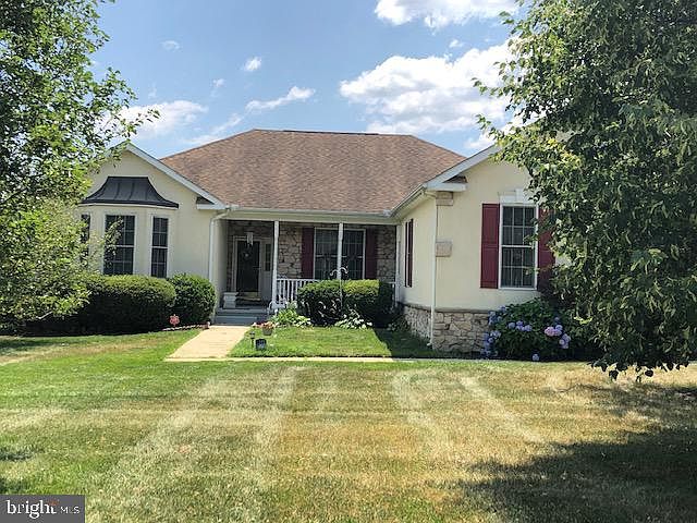 1st image of 315 Corbitt Cir