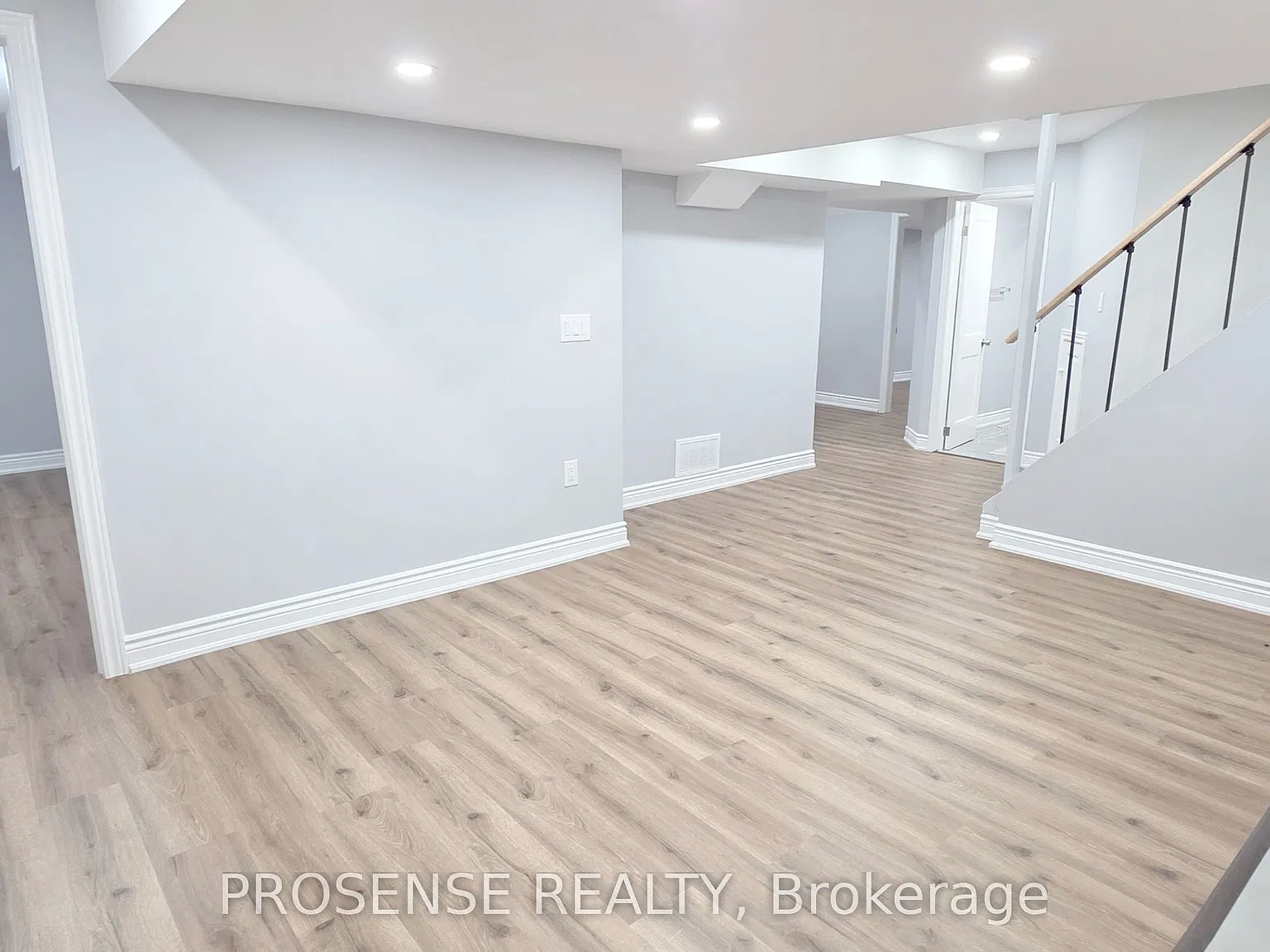 3 bed, $2,100 — Photo 2