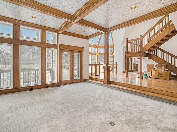 2nd image of 5082 Highlands Ct