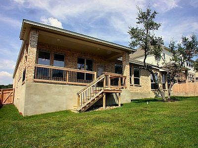 2nd image of 1022 Olivia View
