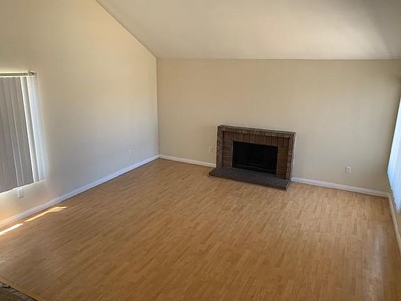 3rd image of 3243 Veralee Dr