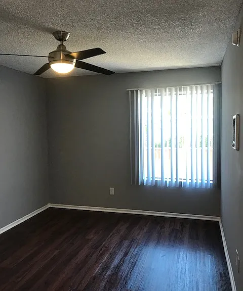 5345 Sepulveda Boulevard — Photo 23