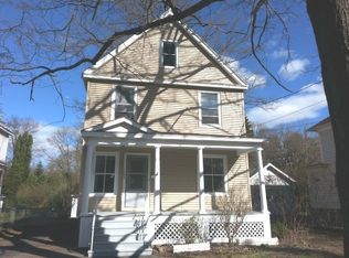 1064 Van Antwerp Rd, Niskayuna, NY 12309