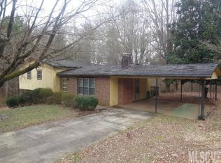2415 W Lenoir Dr, Lenoir, NC 28645