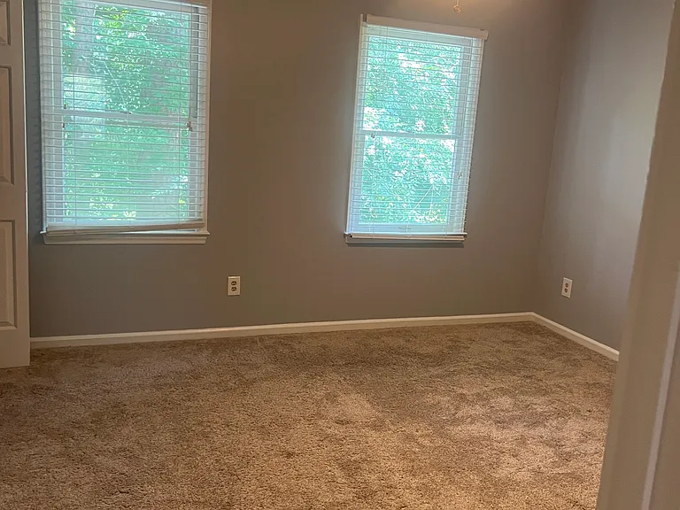 825 Edwards St #B — Photo 28
