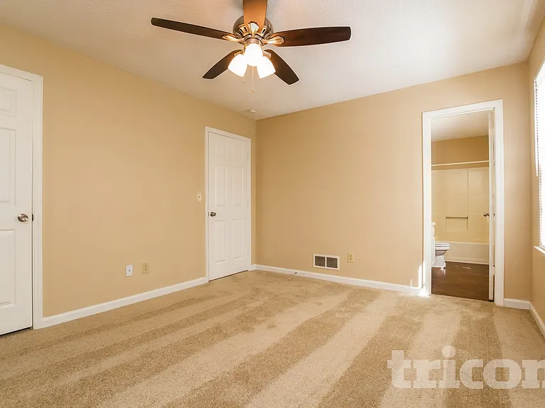 1202 Holly Hills Dr SW — Photo 9