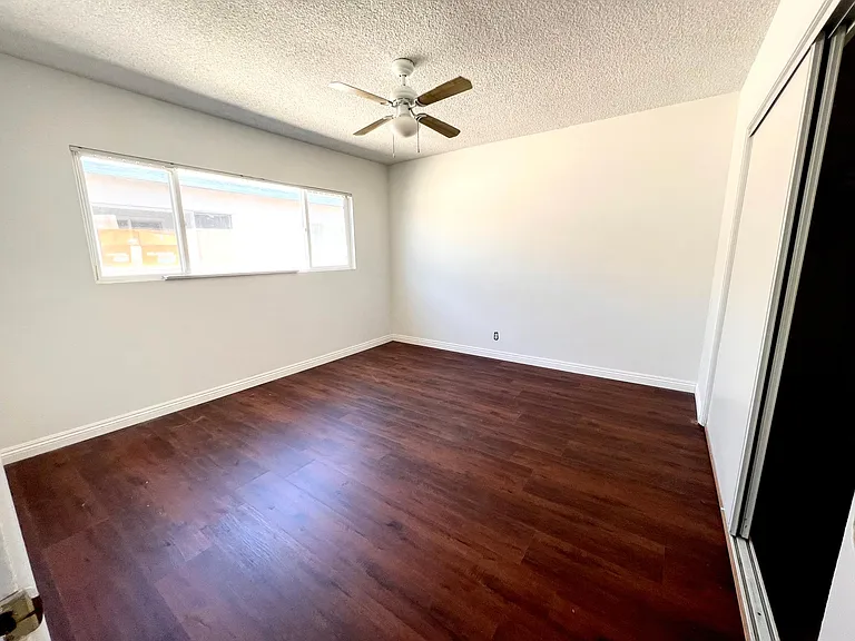 16112 Van Ness Ave #6 — Photo 5