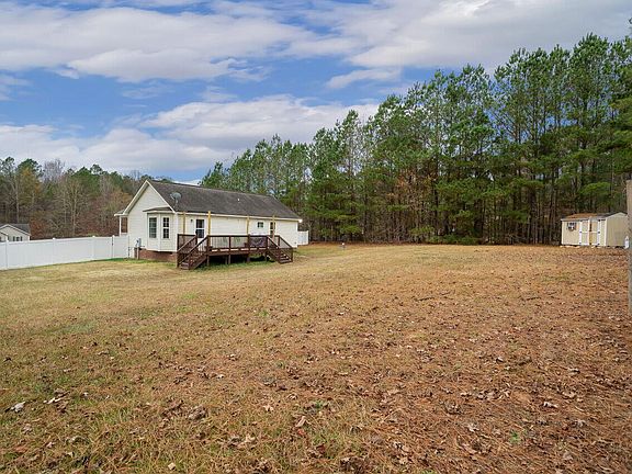 4th image of 595 Lockwood Dr