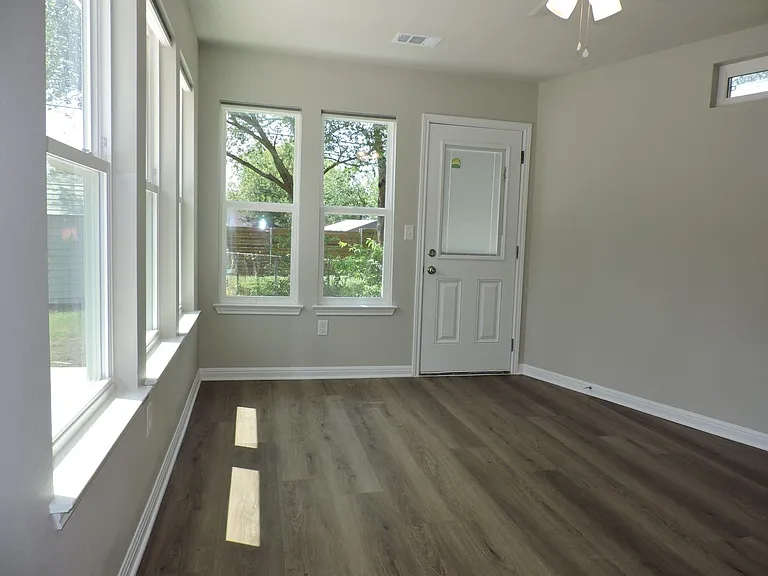6908 Rufus Dr — Photo 10