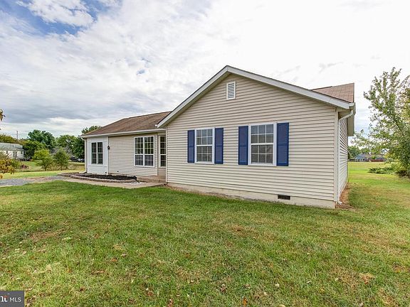 2nd image of 6859 Maplewood Dr